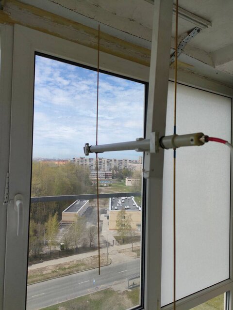 Ant_UHF_in.jpg