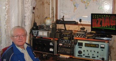 RZ1AG.jpg
