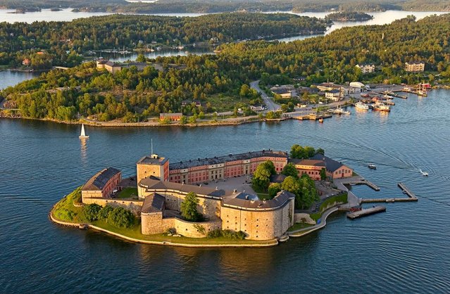 Vaxholms fästning flygbild.jpg