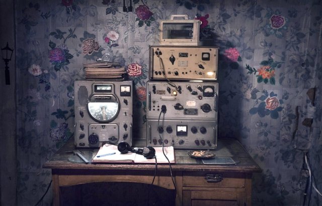 Радиооборудование на метеомтанции Ходовариха.jpg