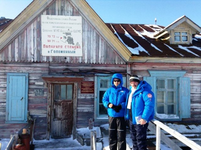 Метеостанция на острове Голомянном.jpg