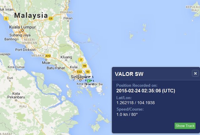 Сухогруз  VALOR SW около Сингапура, Южно-Китайское море.jpg