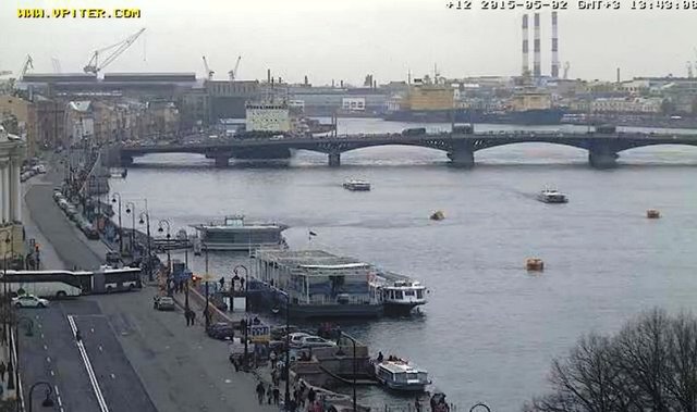 Ледоколы на Лейтенанта Шмидта и Английской набережной 02.05.2015.jpg