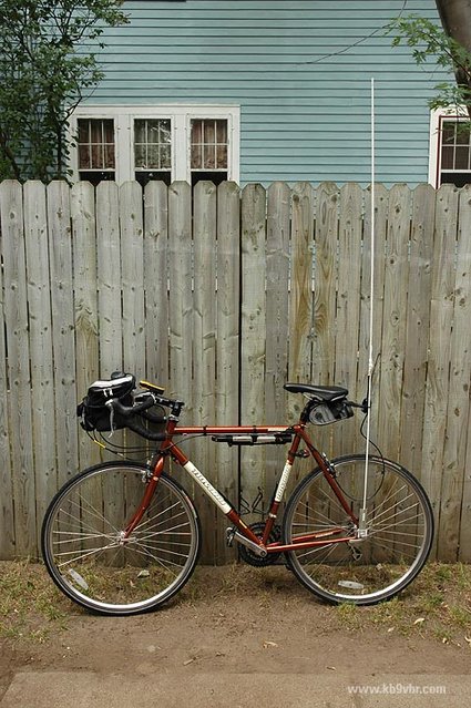 kb9vbr-bike-with-antenna.jpg